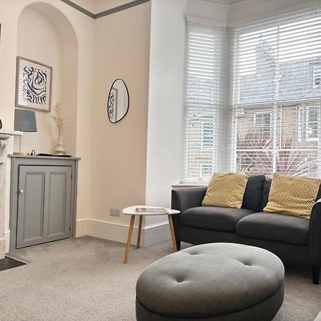 Spacious Home Near Seafront & Train Station 5 Bed Sleeps 10- Central Penzance Exterior foto